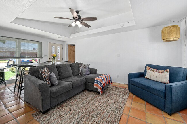 Foto del edificio - 381 Nevis St
