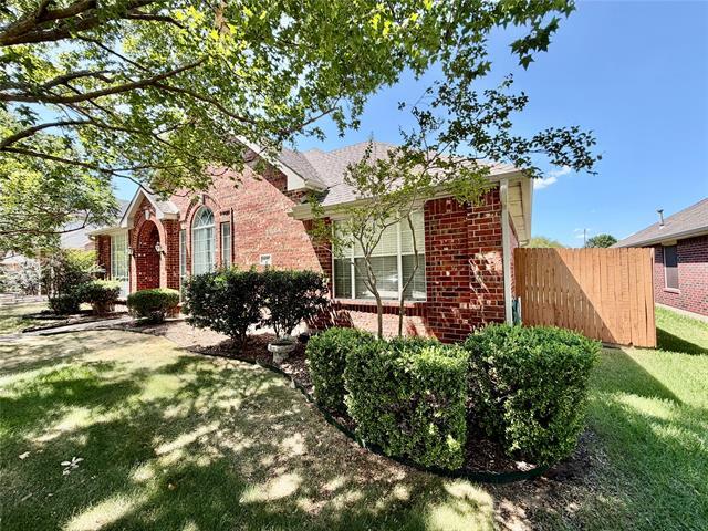 Building Photo - 1632 Castle Pines Dr