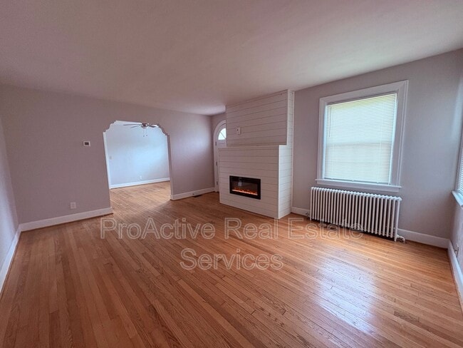 Building Photo - 3811 Chatham Cir