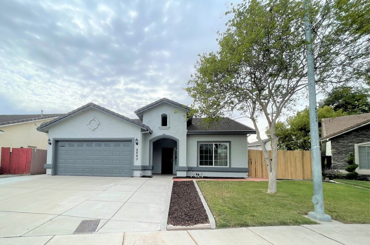Primary Photo - 2843 Colton Ct