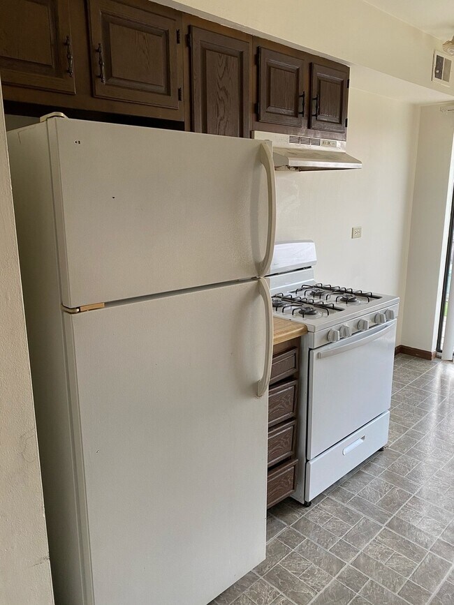 Building Photo - 363 E Rimini Ct