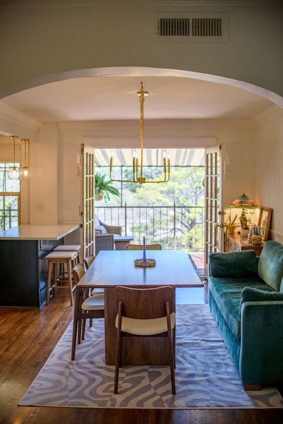 Primary Photo - Charming 2 Bedroom Condo in Highland Park