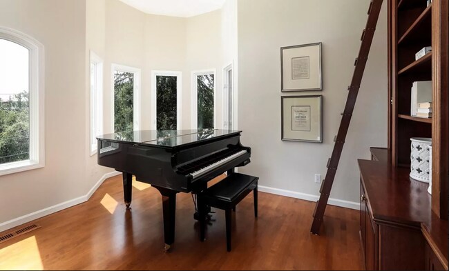 Building Photo - Beautiful European Villa with Sweeping Bay...