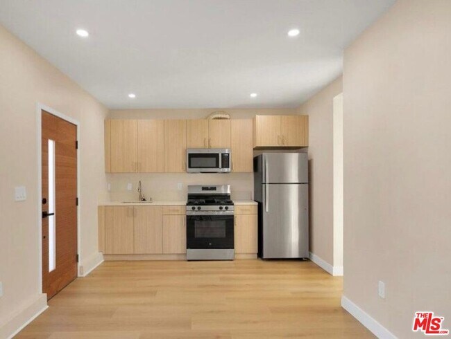 Foto del edificio - 10507 Dempsey Ave