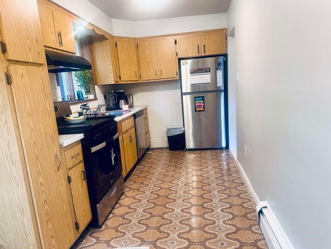 Building Photo - 97 Sanford Pl