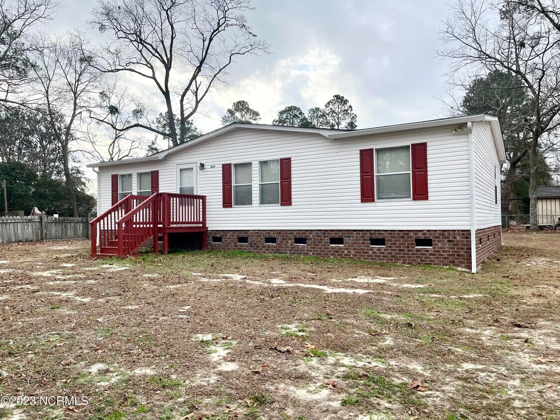 317 Coree Trail, Edenton, NC 27932 House for Rent in Edenton, NC