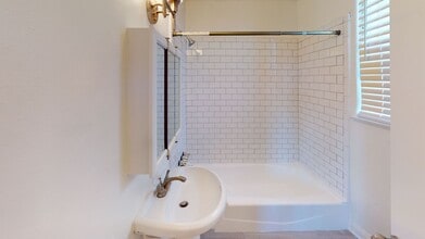 Interior Photo - La Chandelle