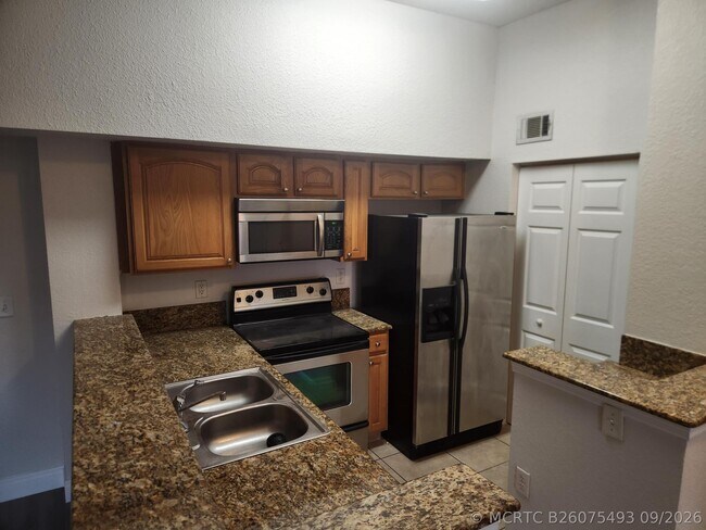 Foto del edificio - 241 SW Palm Dr