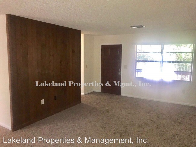 Building Photo - 3010 Skipper Pl
