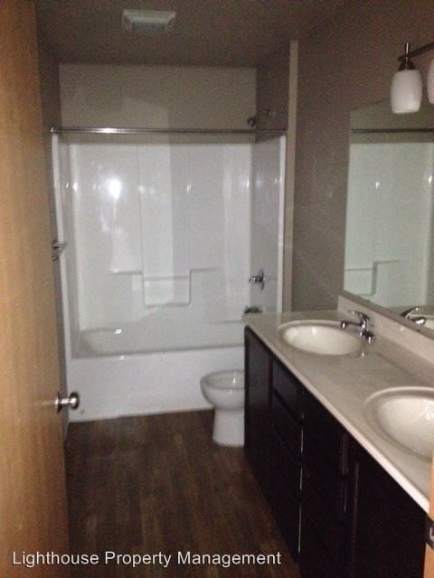 Foto del edificio - 8023 Green Meadow Ct
