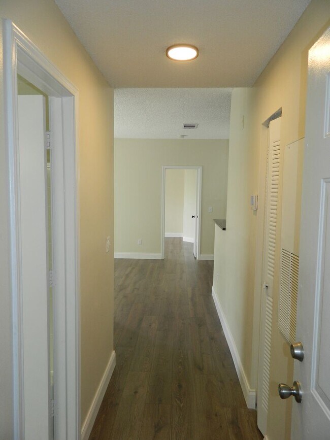 Foto del edificio - Seminole County 2-2 Condo