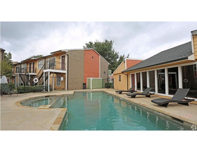 Foto del edificio - 2431 Cypress Creek Pkwy
