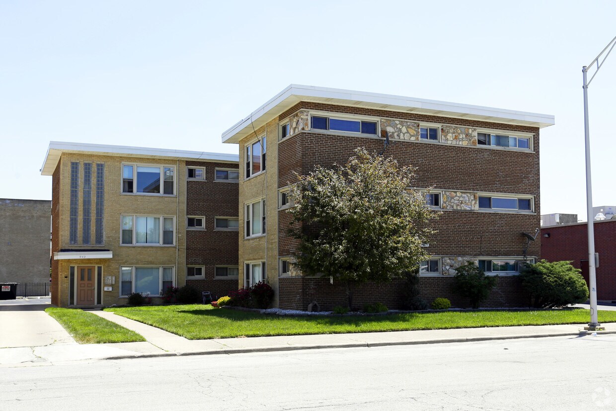 Foto principal - 9413-9417 S Mobile Ave