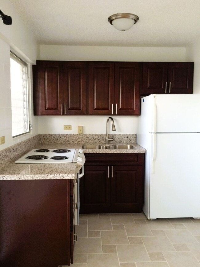 Building Photo - 1BR/1BA/1PK - Ala Wailani in Waikiki