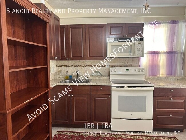 Building Photo - 3146 Carlos Dr