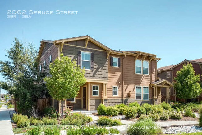 Building Photo - 2062 Spruce St