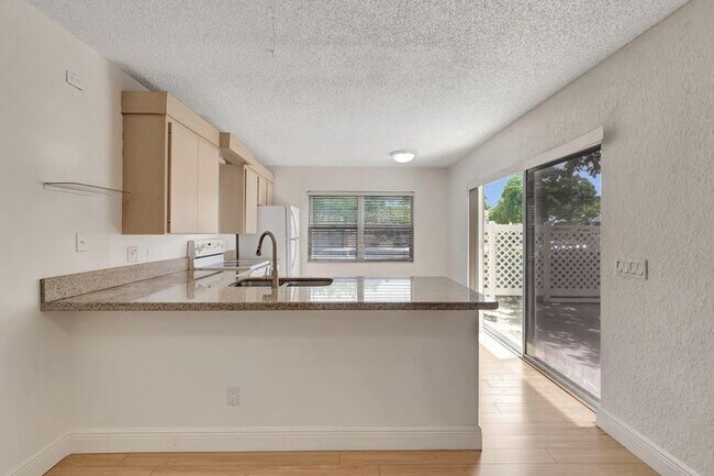 Foto del edificio - 4004 Medford Ct