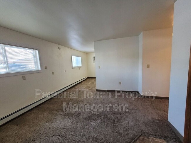 Foto del edificio - 132 6th Ave N