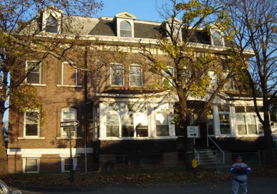 Foto del edificio - Schleicher Court MansionGrand View Hotel