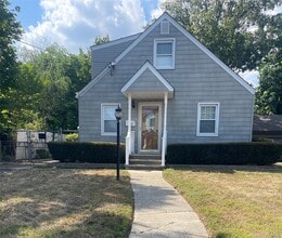 Building Photo - 1760 Slocum St