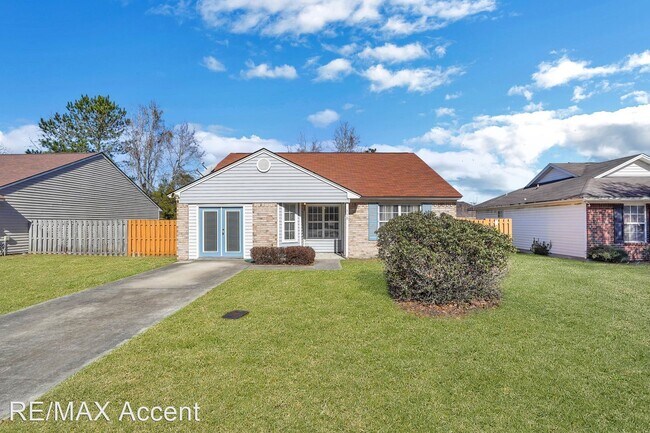 Building Photo - 3 br, 2 bath House - 116 Berwick Lakes Blvd.
