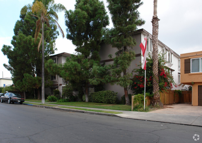 Building Photo - Park Place Apartments