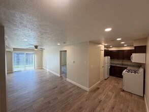 Building Photo - 7100 Van Dorn St