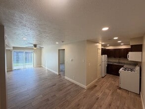 Building Photo - 7100 Van Dorn St