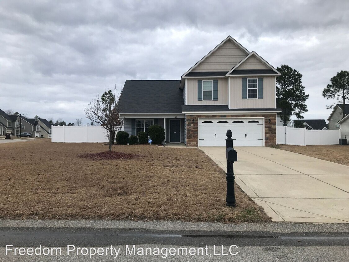 Primary Photo - 3 br, 2.5 bath House - 67 Century Dr