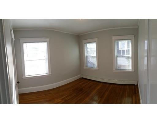 Building Photo - 2-4 Clyde Rd