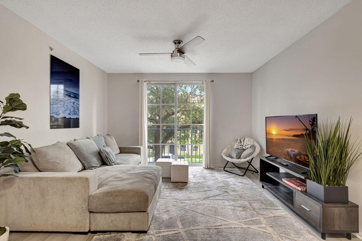 Primary Photo - 630 S Sapodilla Ave
