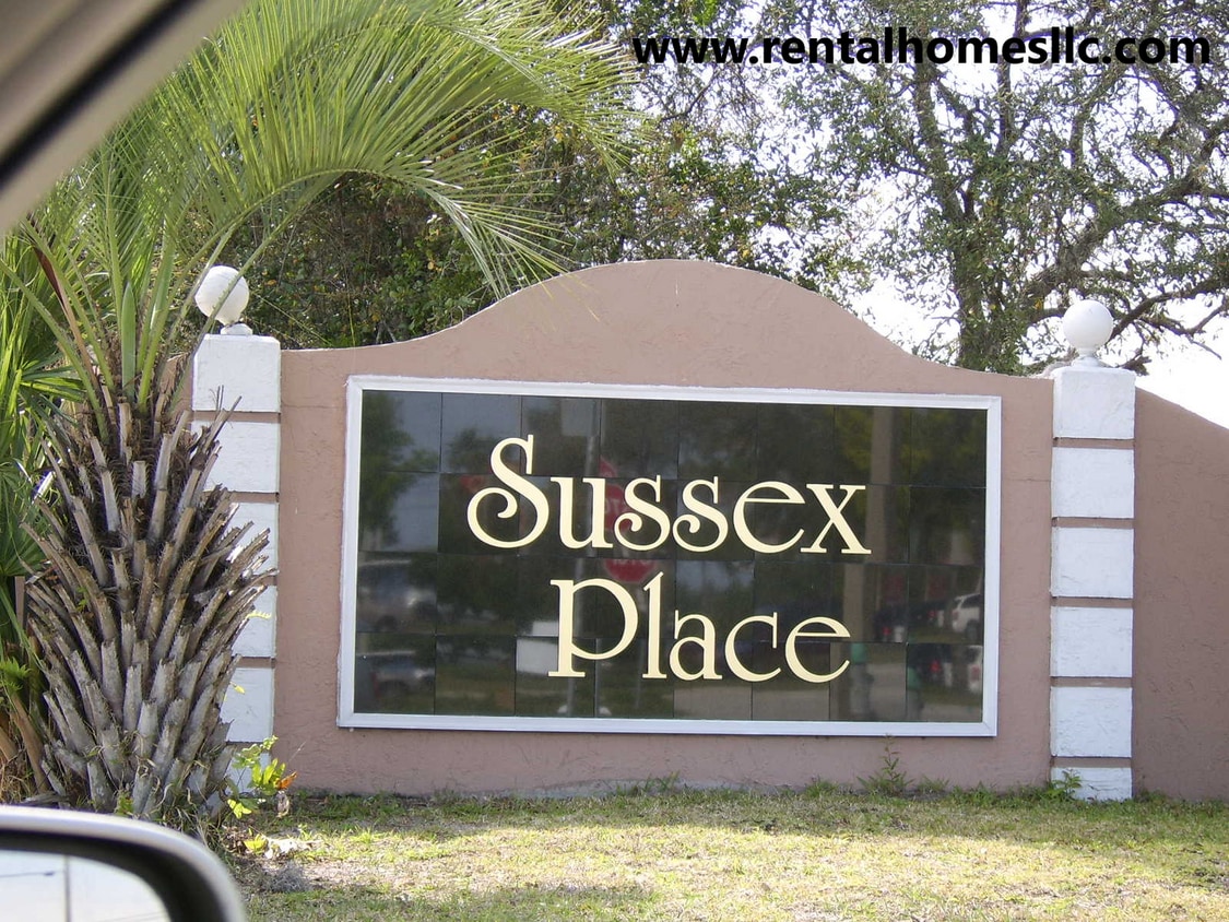 Patio Home, Minutes Away From UCF, Technology Park, & the E/W Expressway - Patio Home, Minutes Away From UCF, Technology Park, & the E/W Expressway