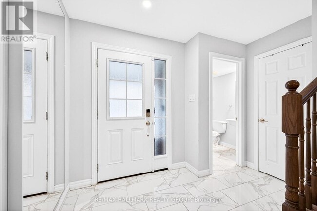 Building Photo - 302 Sweetclover Way