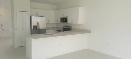 Building Photo - 11038 SW 231st St