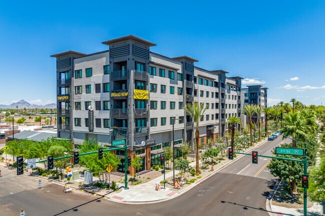 Building Photo - Broadstone Portland