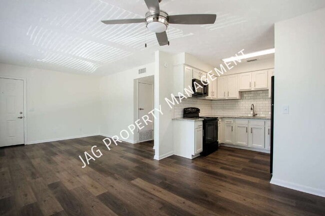 Building Photo - 1436 Berrier St