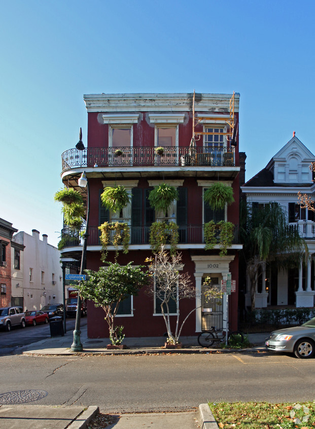 Building Photo - 1000-1002 Esplanade Ave