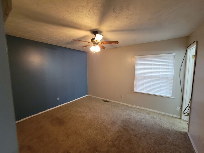 Building Photo - 3438 Chaucer Dr