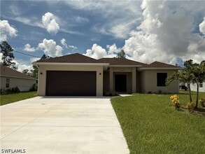 Building Photo - 469 Woodman Dr