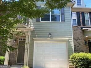 Building Photo - 3333 Thornbridge Dr