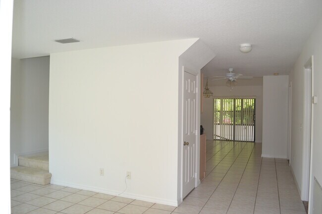 Foto del edificio - 536 Via Del Oro Dr