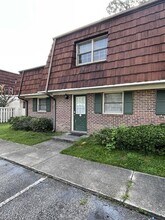 Building Photo - 1025 Carolina Rd