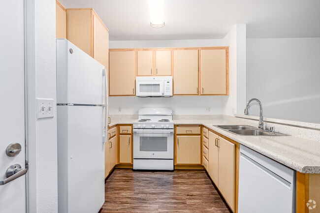 1BR, 1BA - 694SF - Kitchen - Burbank Senior Artists Colony
