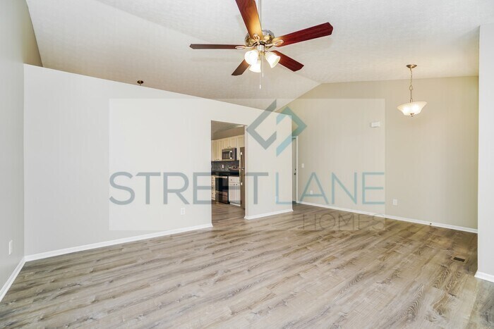 Primary Photo - REDUCED! - Now offering $1000 off first fu...