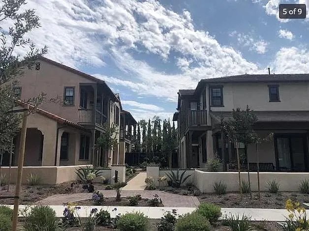 Foto del edificio - 5431 Tree Farm Ln