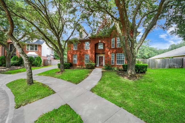 Building Photo - 1302 Raintree Cir