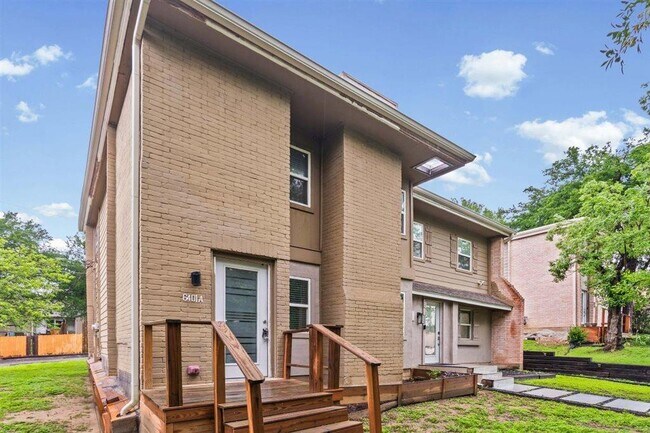 Foto del edificio - 6401 Chimney Creek Cir