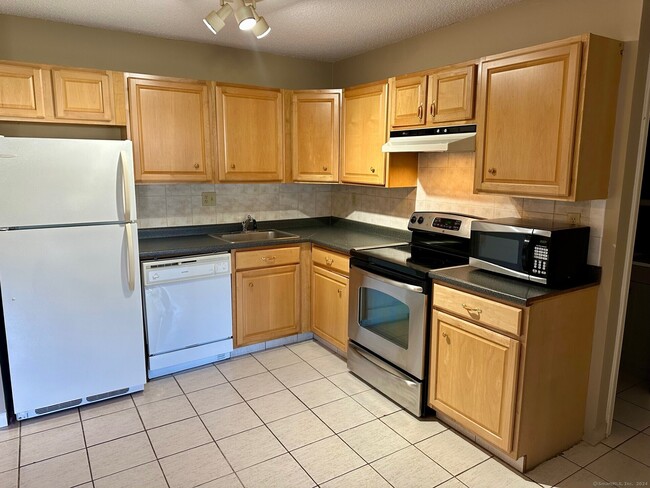 Building Photo - 1119 Harbor View Dr