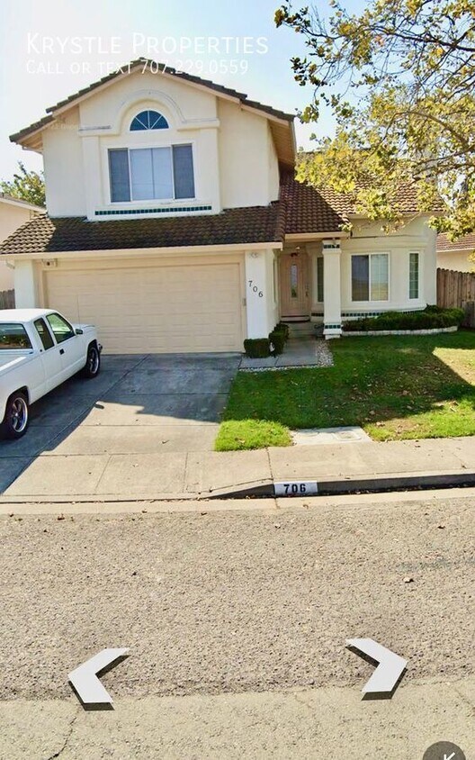Building Photo - Coming soon! Beautiful and spacious home w...