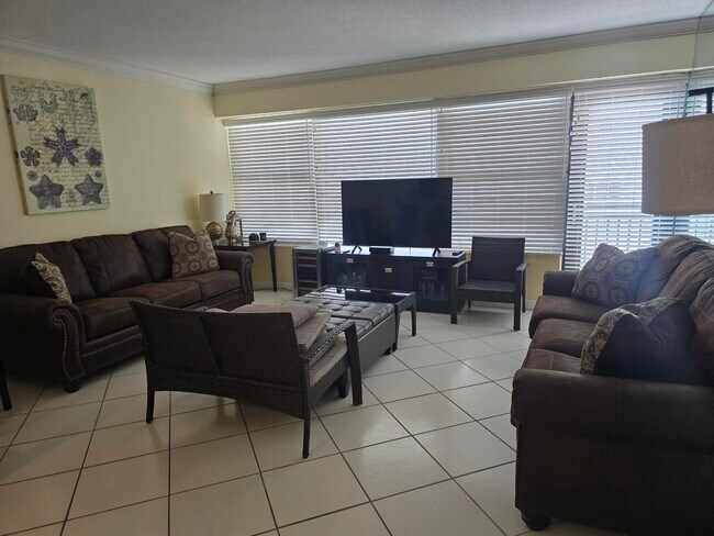 Foto del edificio - 3800 Galt Ocean Dr